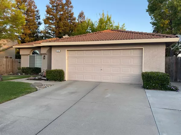 402 View Point AVE, Oakdale, CA 95361