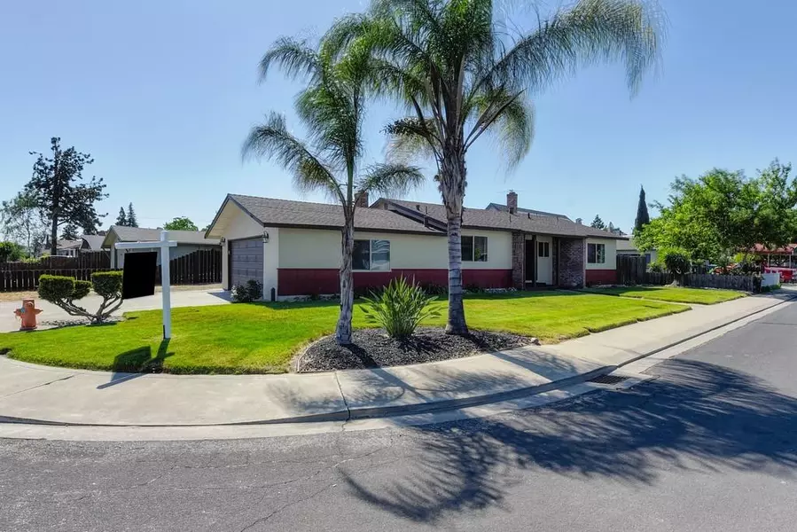 422 Tioga WAY, Manteca, CA 95337