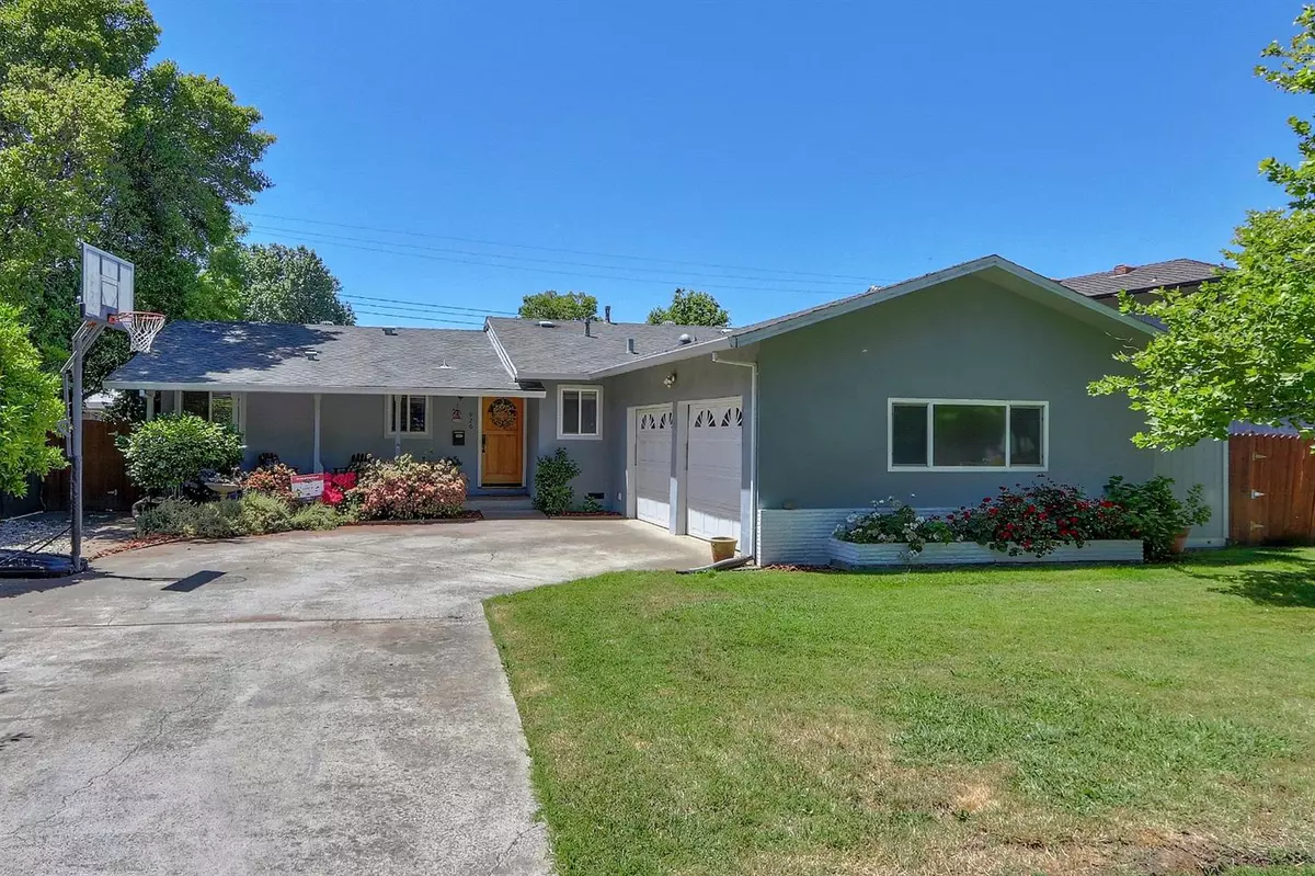 Sacramento, CA 95822,926 Roeder WAY