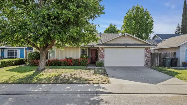320 Burns Creek CT, Waterford, CA 95386