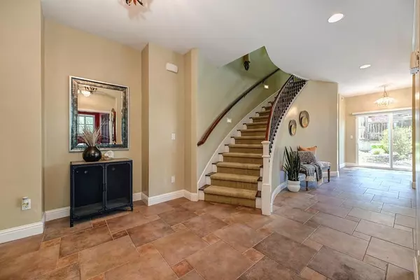 Carmichael, CA 95608,2018 Gunn RD