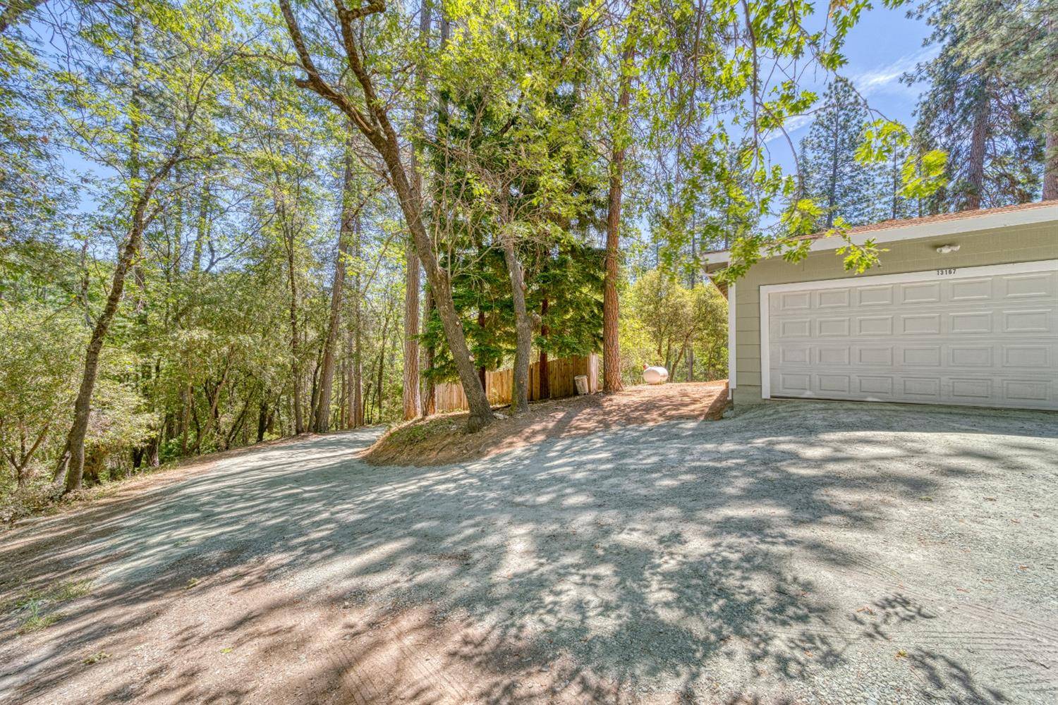 13167 Brookview Drive CIR, Grass Valley, CA 95945
