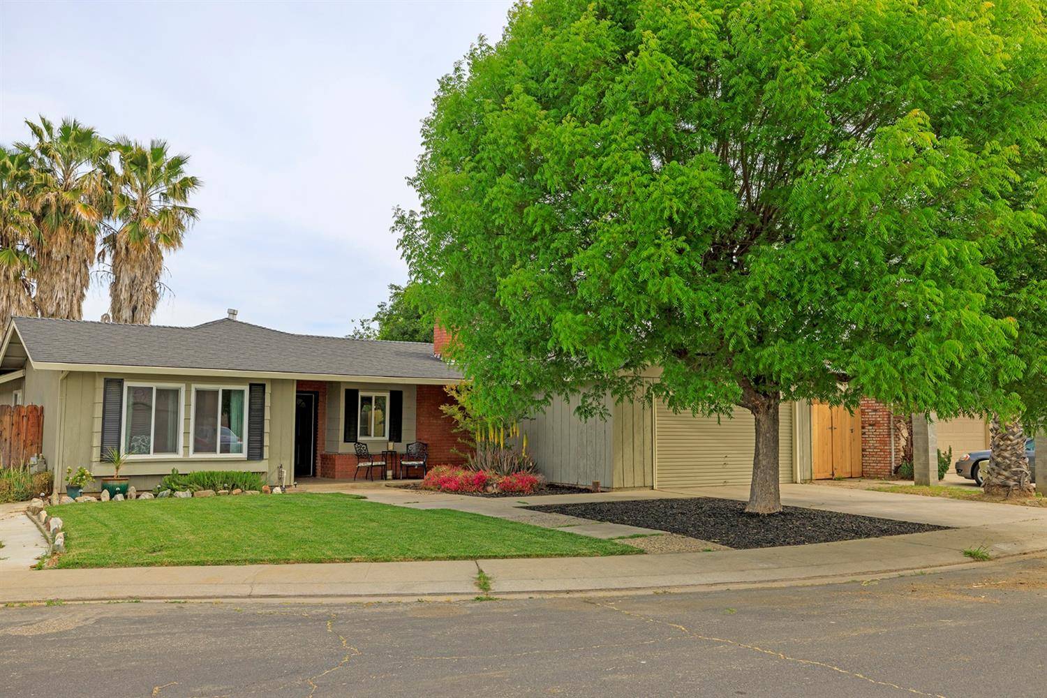 2205 Lavon LN, Ceres, CA 95307