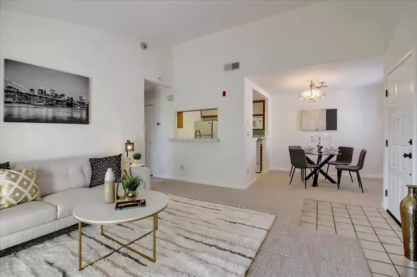 San Jose, CA 95123,978 Lake Isabella WAY