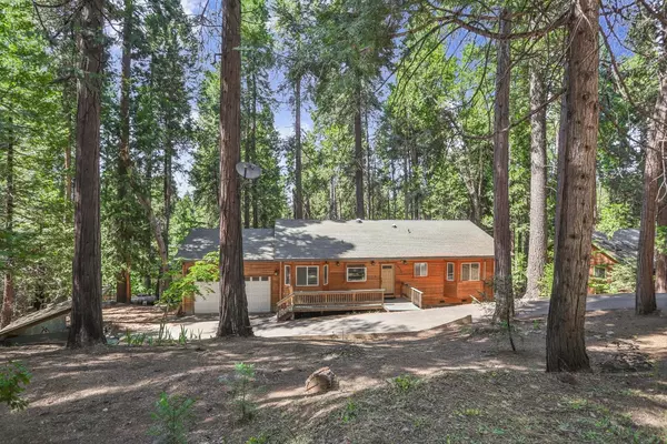 6735 Onyx TRL, Pollock Pines, CA 95726