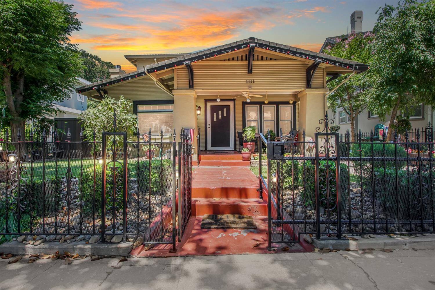 1111 W Willow ST, Stockton, CA 95203