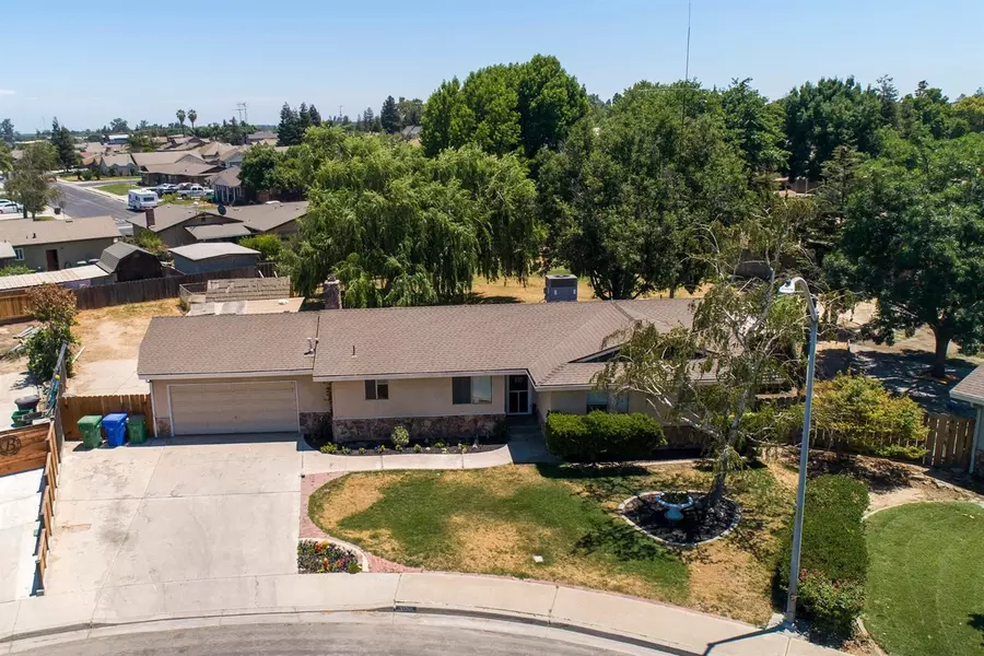 20286 Topaz CIR, Hilmar, CA 95324