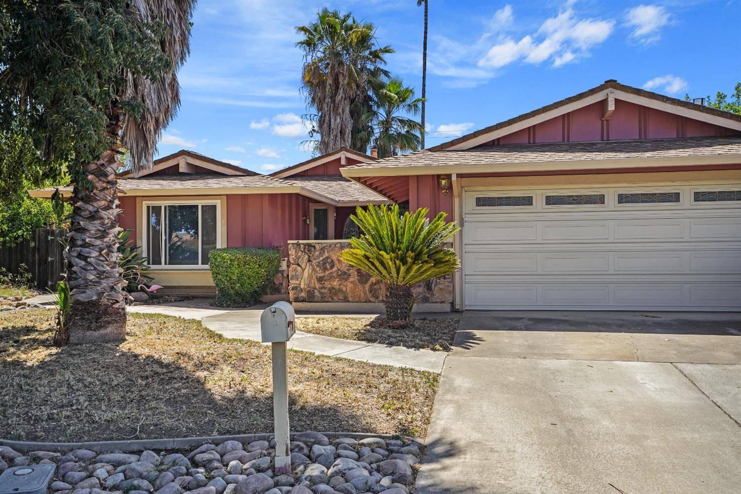 3425 Corbin WAY, Sacramento, CA 95827