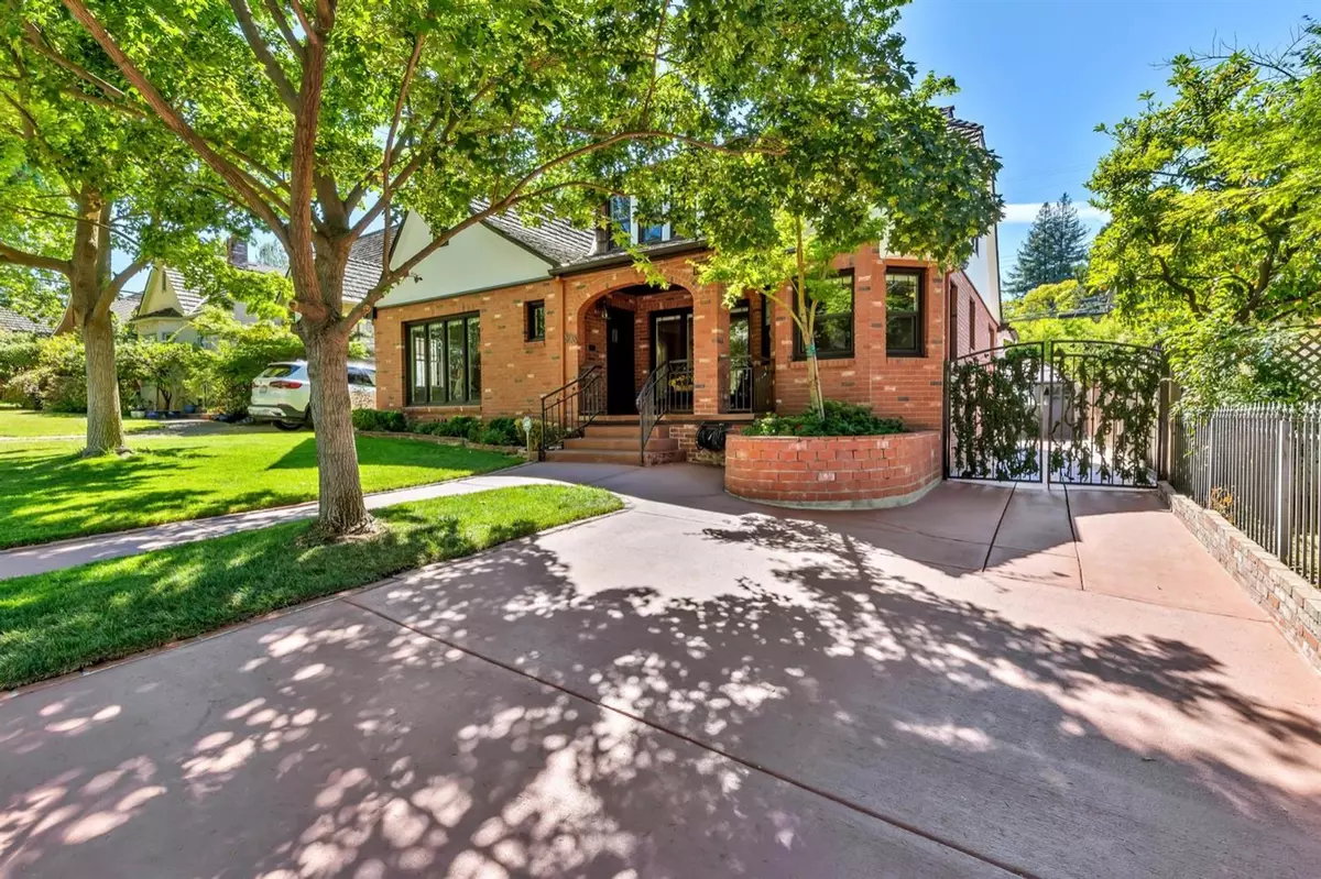 Sacramento, CA 95819,808 46th ST