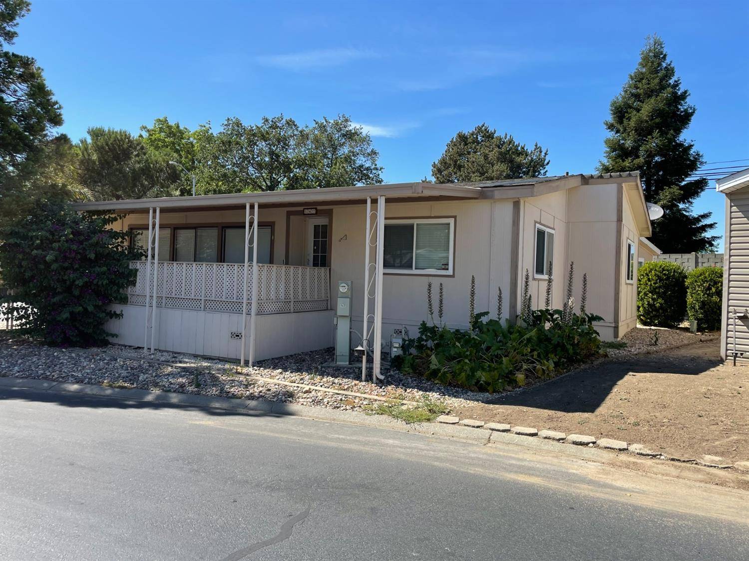 West Sacramento, CA 95605,1399 Sacramento AVE #147