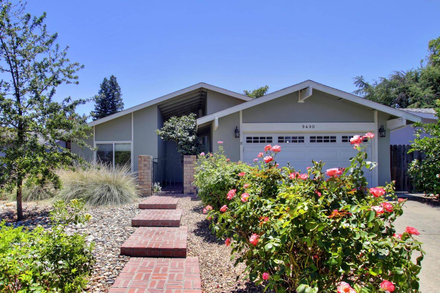 Sacramento, CA 95827,9490 Mira Del Rio DR