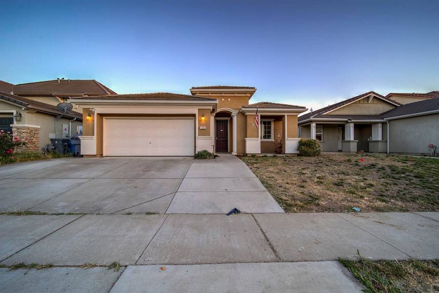 1380 Paddington WAY, Plumas Lake, CA 95961