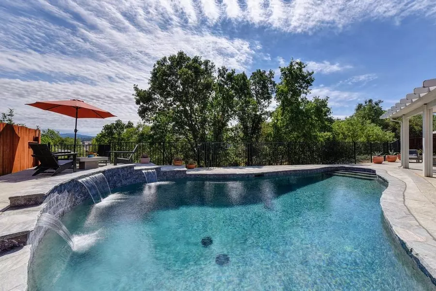 726 Kristi CT, Jackson, CA 95642