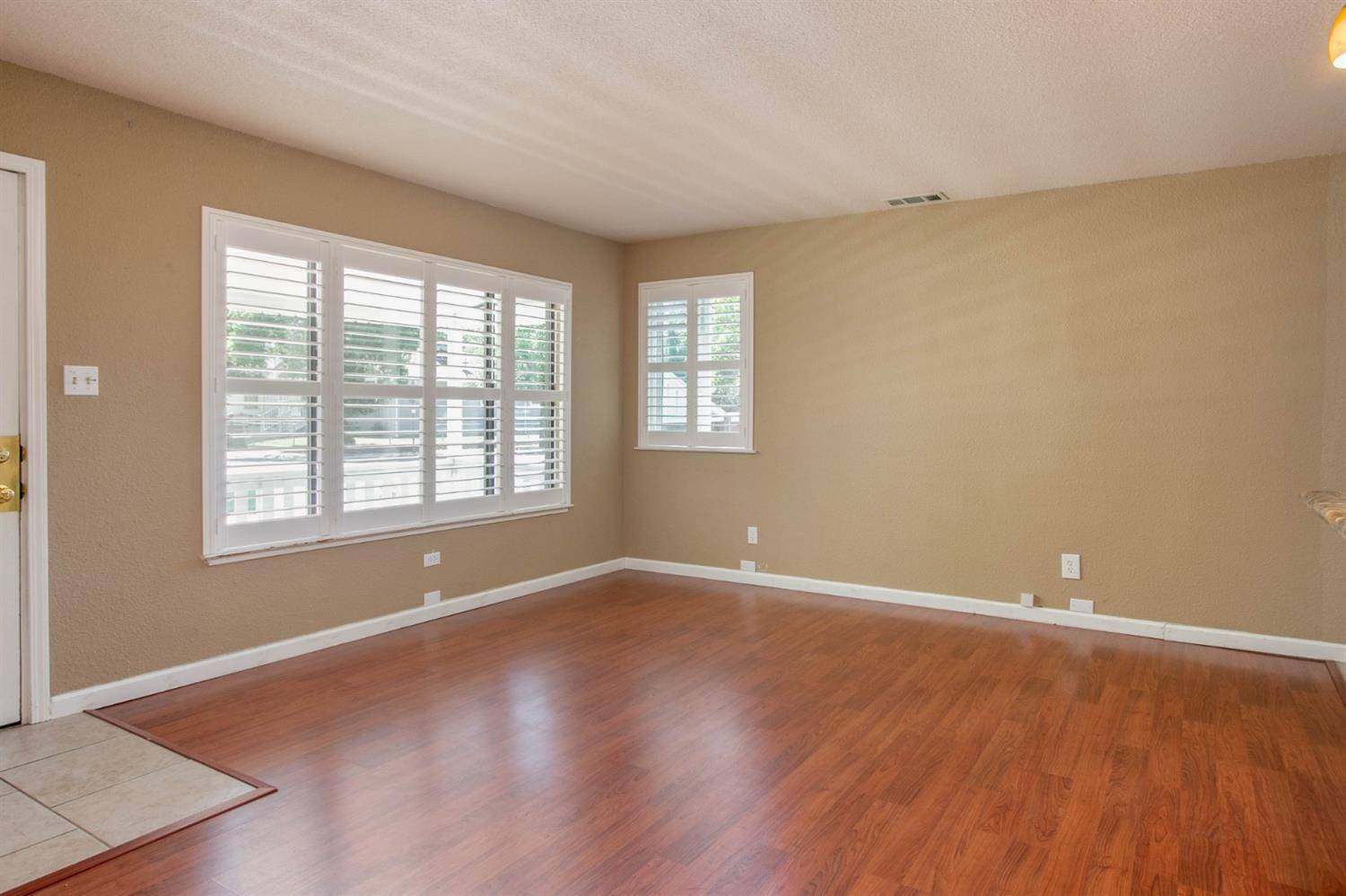 Sacramento, CA 95820,4290 67th ST