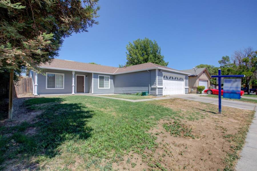 458 Sumac LN, Newman, CA 95360