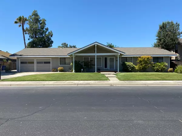 933 Monte Vista AVE, Los Banos, CA 93635