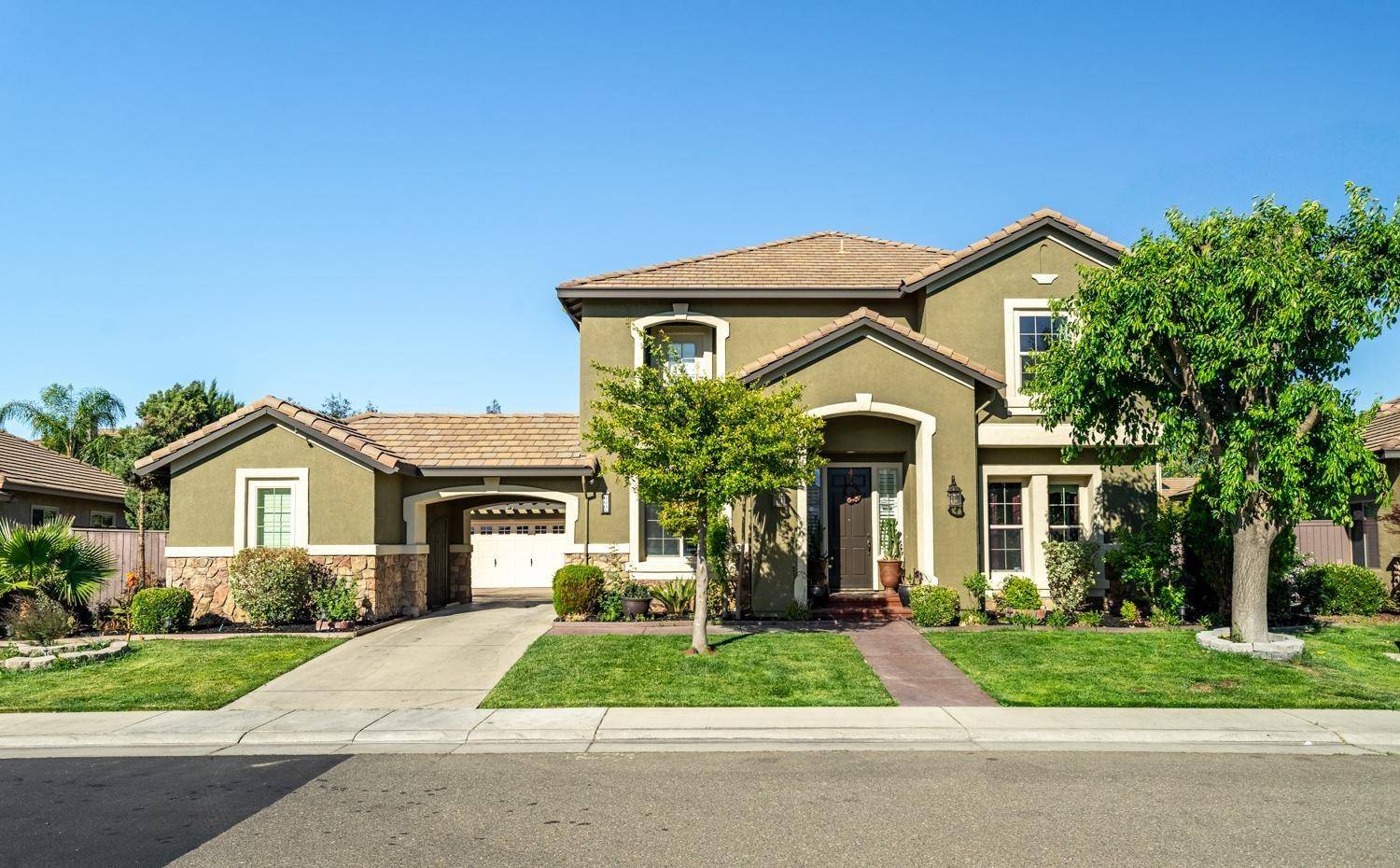 6605 Caprezzo WAY, Elk Grove, CA 95757