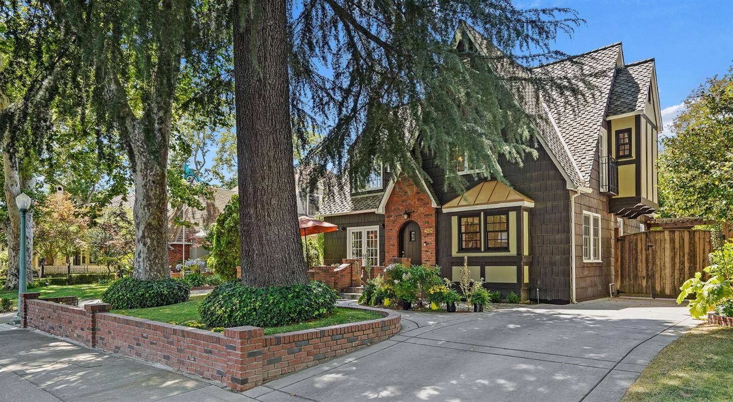 Sacramento, CA 95816,420 36th WAY