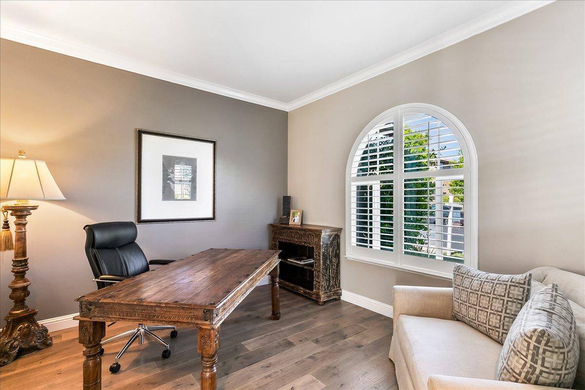 El Dorado Hills, CA 95762,2392 Beckett DR