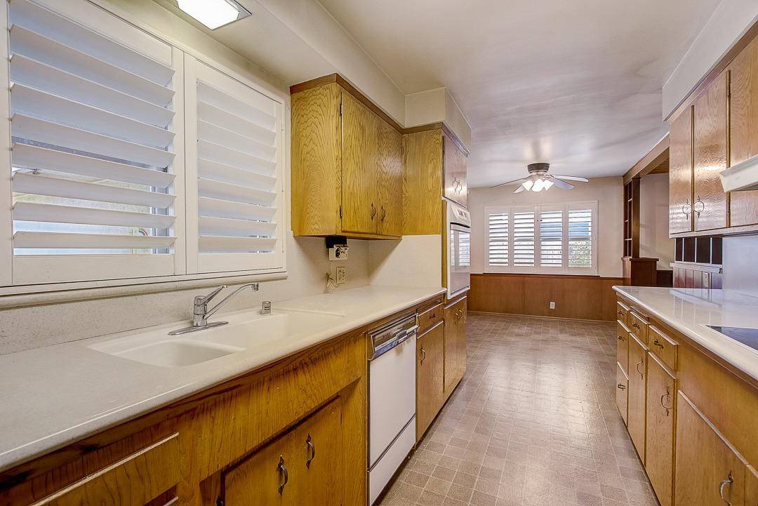 Sacramento, CA 95831,6611 14th ST