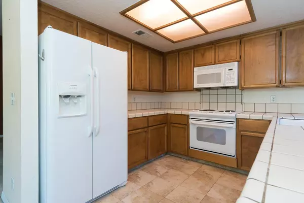 Roseville, CA 95678,125 Valley Oak Drive