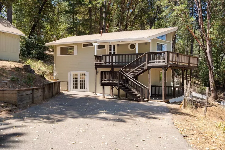 6346 Pine Needle LN, Placerville, CA 95667