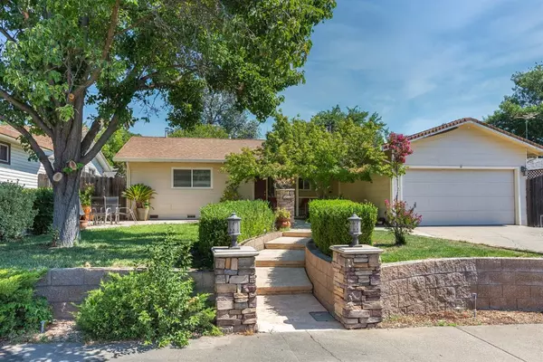 5227 Fernwood WAY, Sacramento, CA 95841