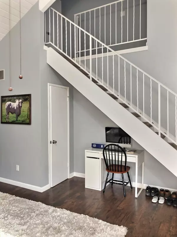 Modesto, CA 95354,2745 Santiago DR