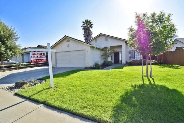 733 Fantasy LN, Modesto, CA 95351