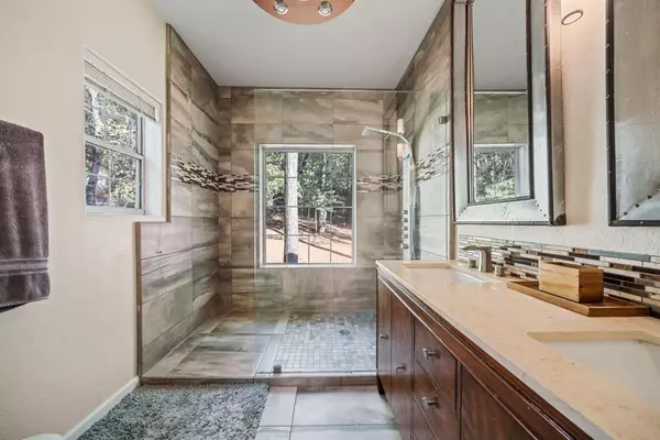Pine Grove, CA 95665,21100 Vista Sierra CT