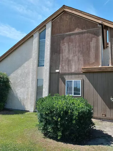 4900 Nordic #16, Bakersfield, CA 93309