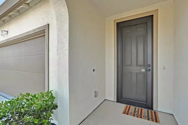 Sacramento, CA 95829,9852 Wildhawk West DR