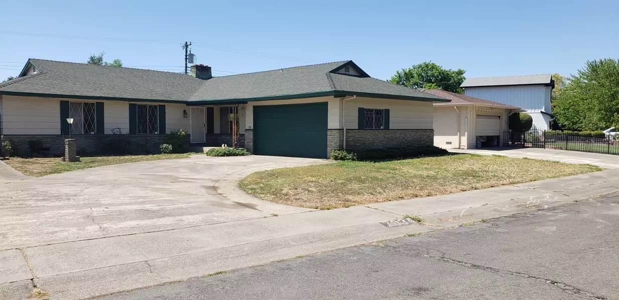 7034 Cromwell, Sacramento, CA 95822