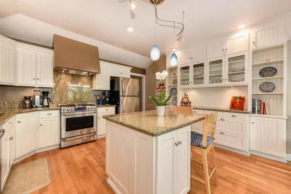 Sacramento, CA 95819,320 41st ST