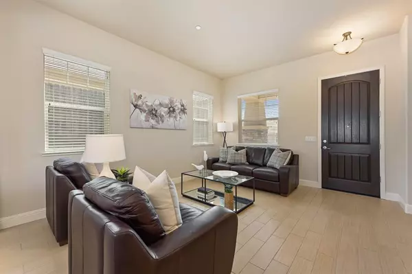 Folsom, CA 95630,2117 Hidden Falls DR