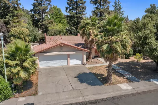 Sacramento, CA 95831,7237 Long River DR