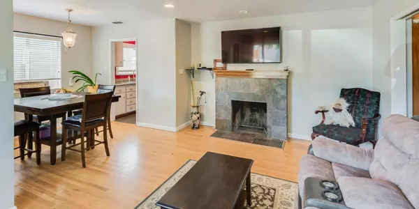 Sacramento, CA 95820,4320 61st ST