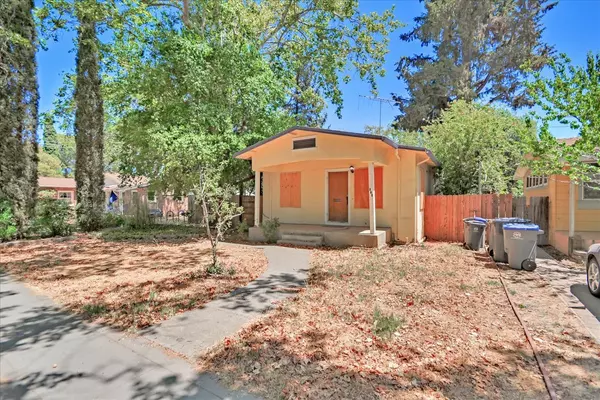 Davis, CA 95616,630 D ST