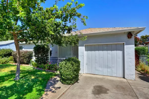 Sacramento, CA 95820,5345 49th ST