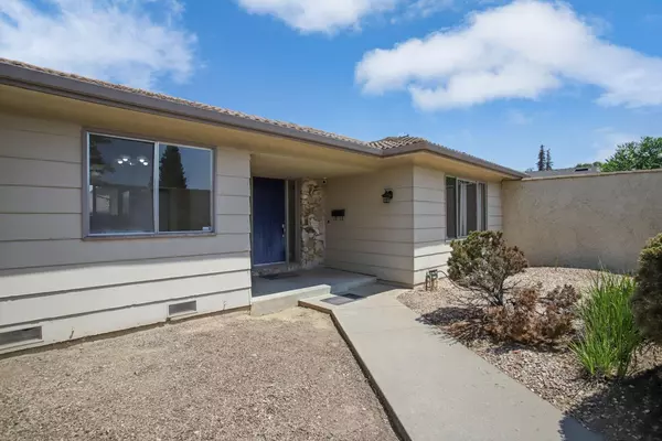Lodi, CA 95242,921 W Turner RD