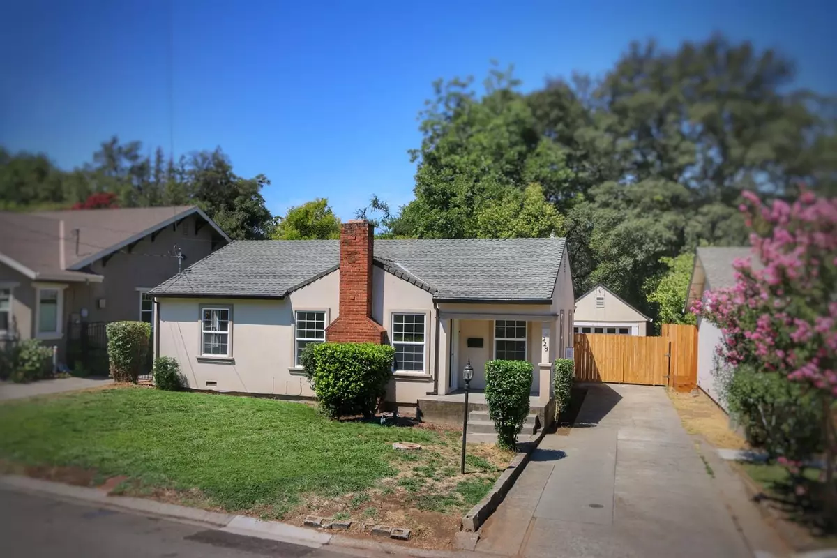 Roseville, CA 95678,228 King RD