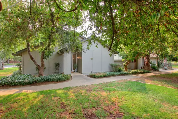 3173 Swallows Nest DR, Sacramento, CA 95833