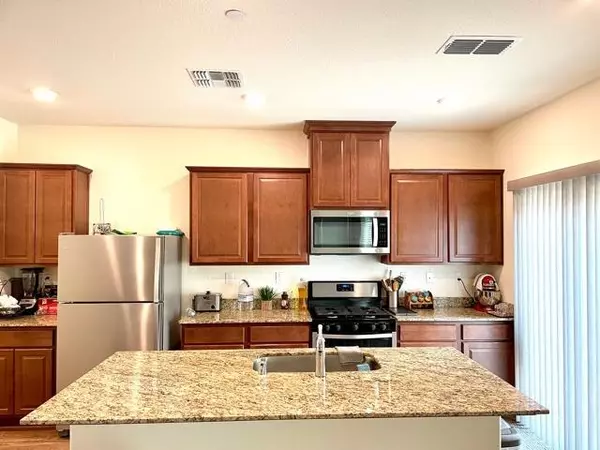 Stockton, CA 95206,4813 Black Ridge DR