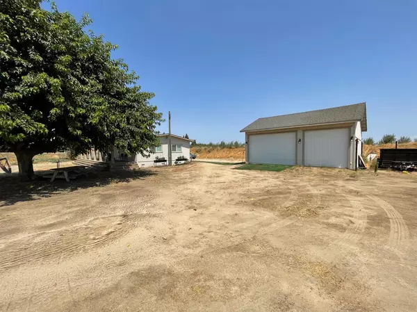 Winton, CA 95388,5881 Harvey Rd