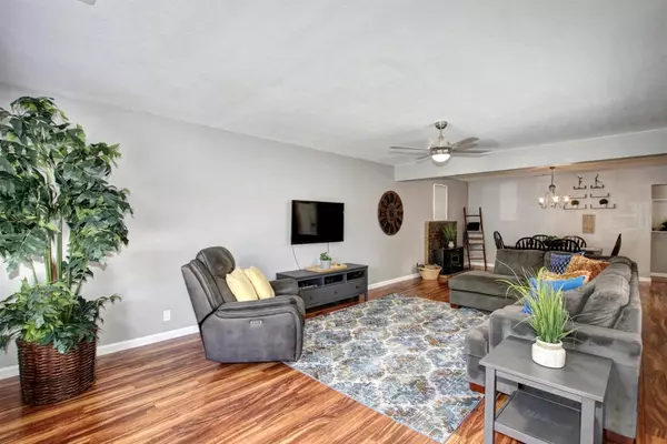 Sacramento, CA 95842,6860 Speckle WAY