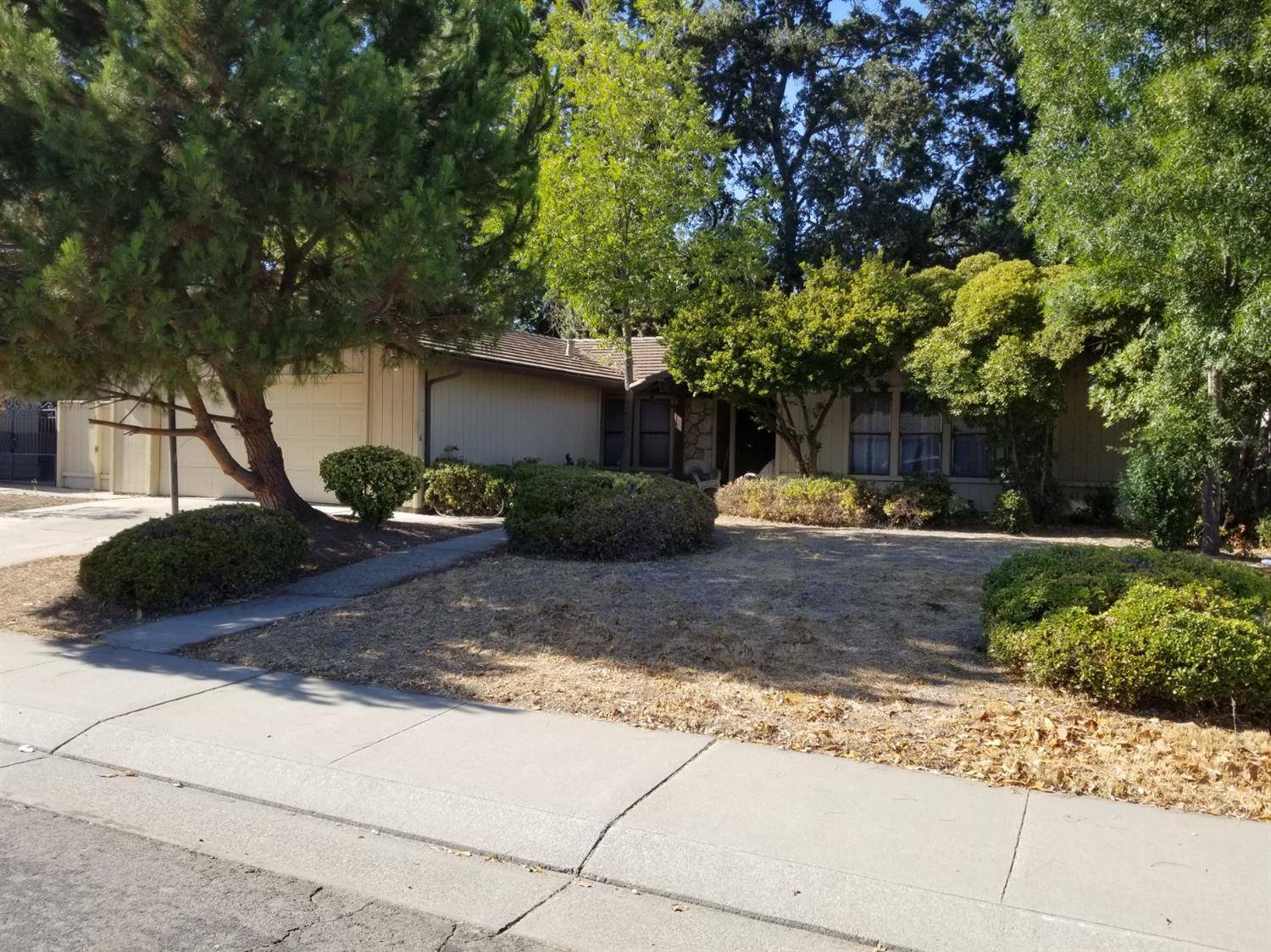 Stockton, CA 95209,1043 Bear Creek WAY