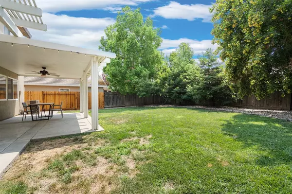 Sacramento, CA 95835,2440 Serenata WAY