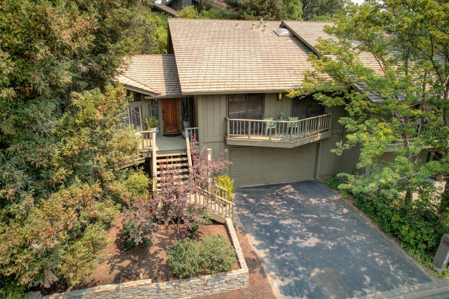 Carmichael, CA 95608,24 Quail Point PL