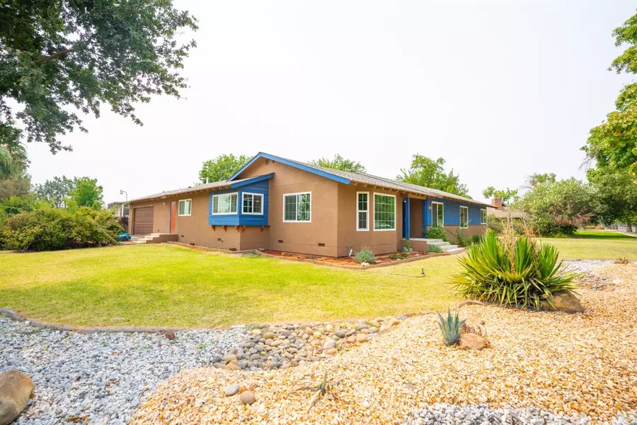 1301 E Blossom ST, Dos Palos, CA 93620