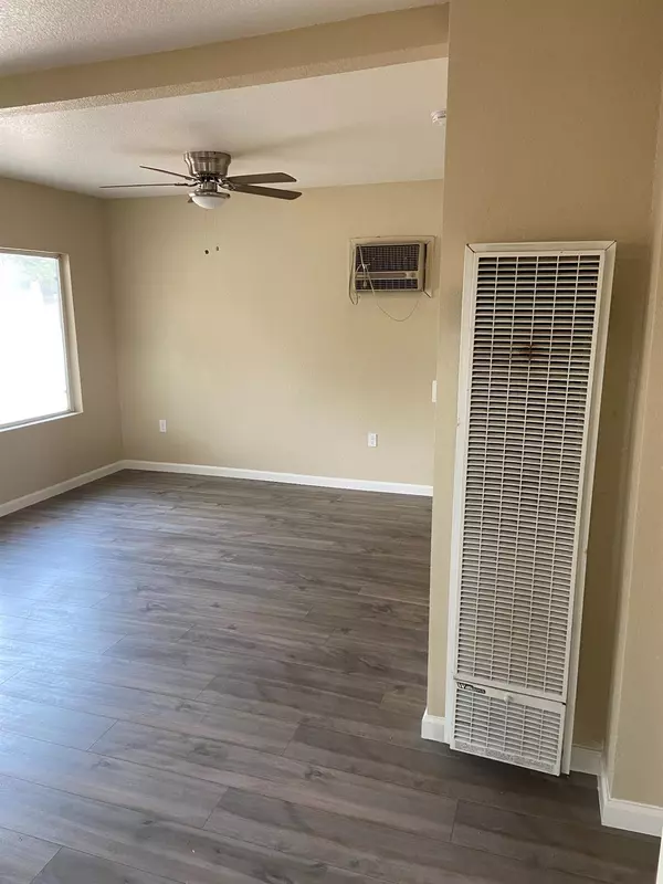 Hughson, CA 95326,2474 6th ST